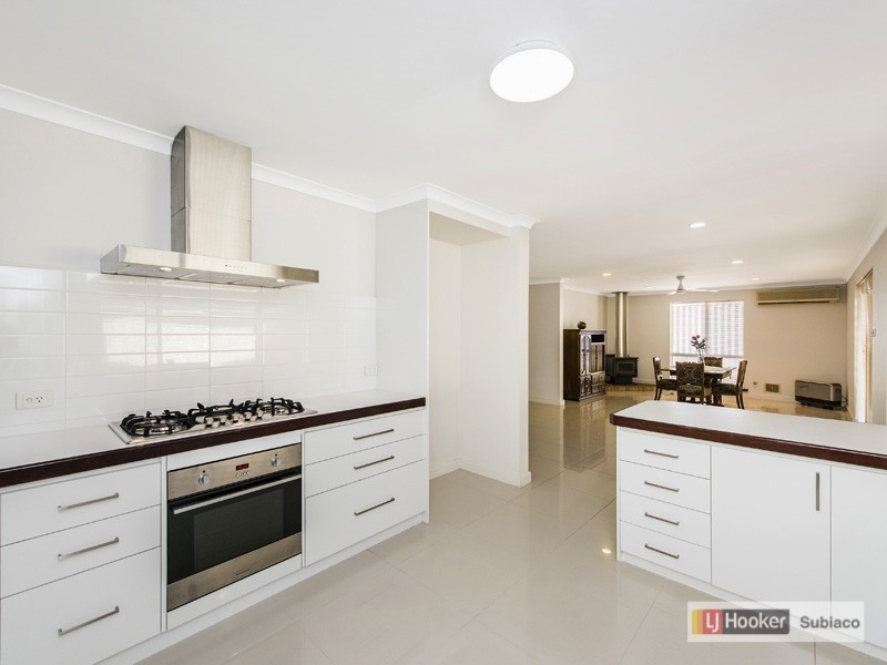 36 Admiralty Crescent, Halls Head WA 6210