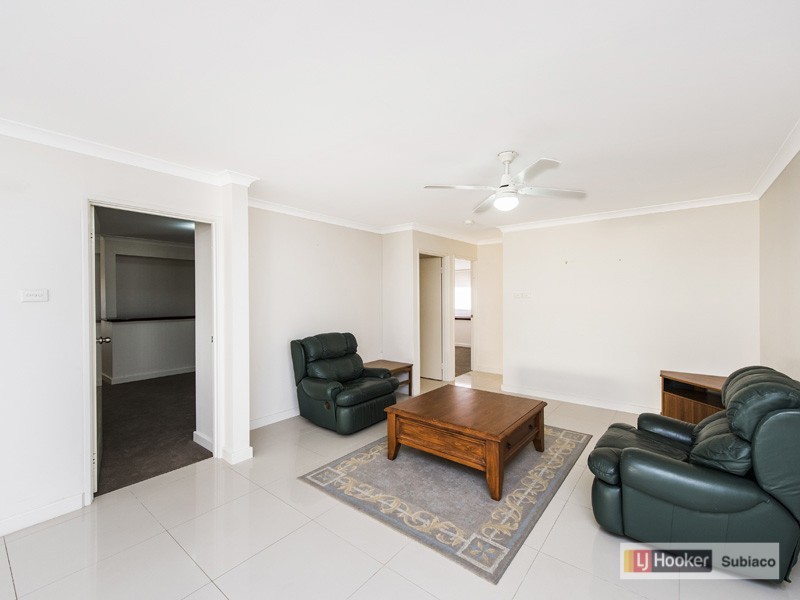 36 Admiralty Crescent, Halls Head WA 6210