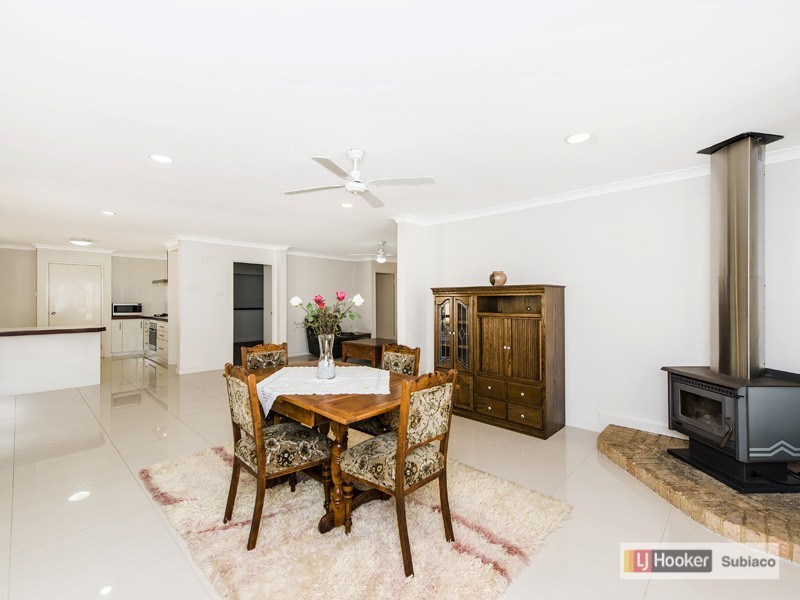 36 Admiralty Crescent, Halls Head WA 6210