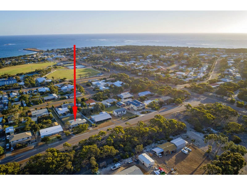 14 Culham Street, Hopetoun WA 6348