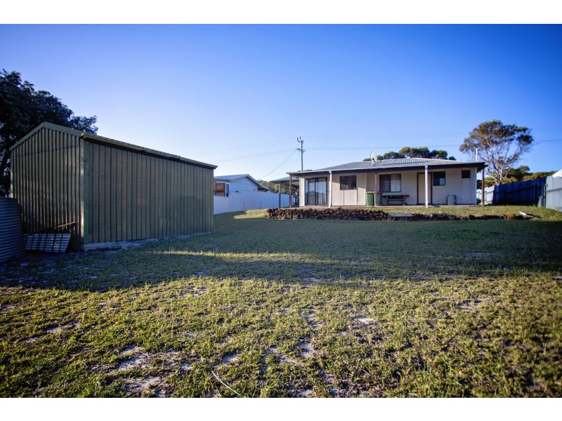 14 Culham Street, Hopetoun WA 6348