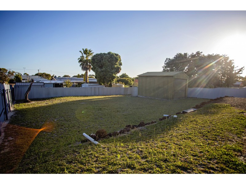 14 Culham Street, Hopetoun WA 6348