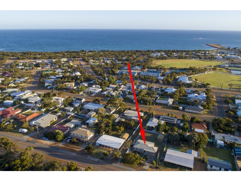 14 Culham Street, Hopetoun WA 6348
