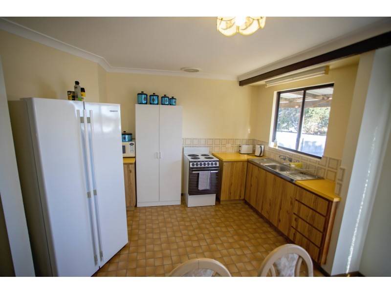 14 Culham Street, Hopetoun WA 6348