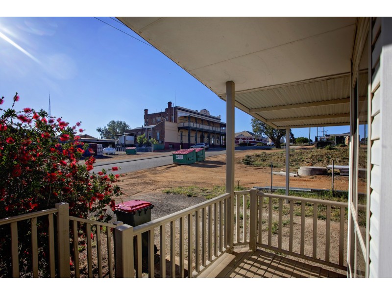 37 Carlisle Street, Ravensthorpe WA 6346