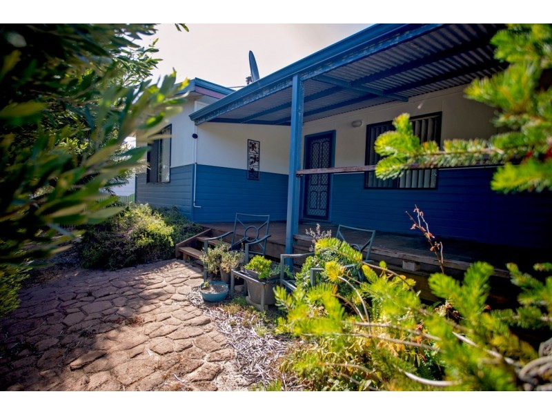 9 Price Street, Hopetoun WA 6348