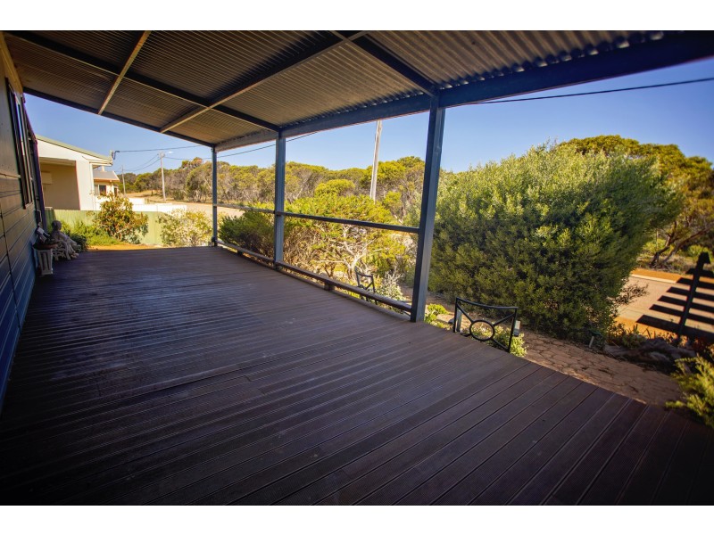 9 Price Street, Hopetoun WA 6348