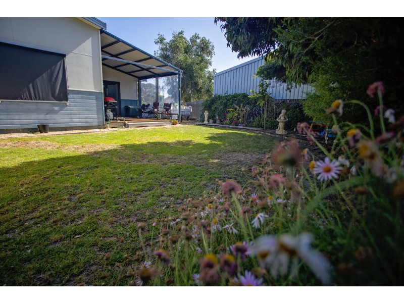 9 Price Street, Hopetoun WA 6348