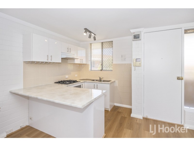 31F/47 Herdsman Parade, Wembley WA 6014
