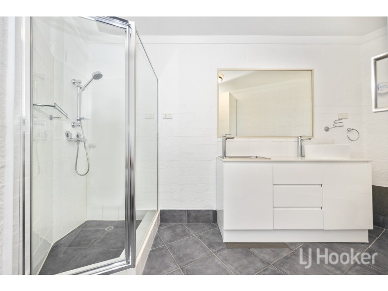 31F/47 Herdsman Parade, Wembley WA 6014
