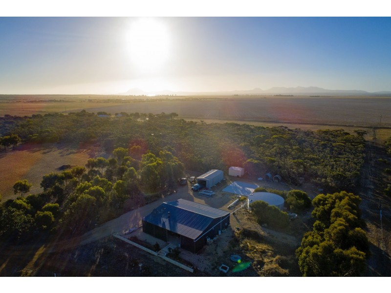 52 Verrucosa Parade, Hopetoun WA 6348