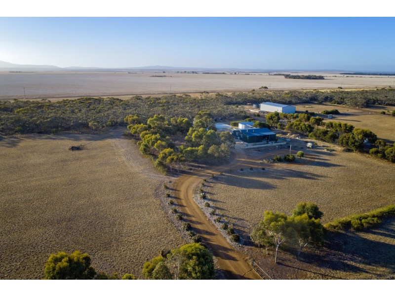 52 Verrucosa Parade, Hopetoun WA 6348