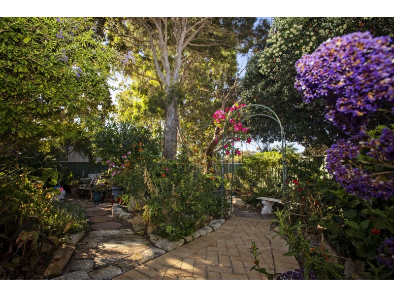 28 Raglan Street, Hopetoun WA 6348