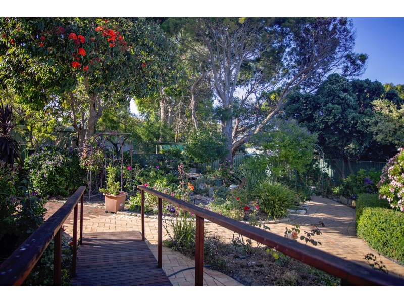 28 Raglan Street, Hopetoun WA 6348