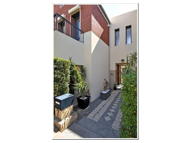 7 Tallow Tree Crescent, Subiaco WA 6008