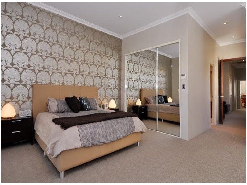 7 Tallow Tree Crescent, Subiaco WA 6008