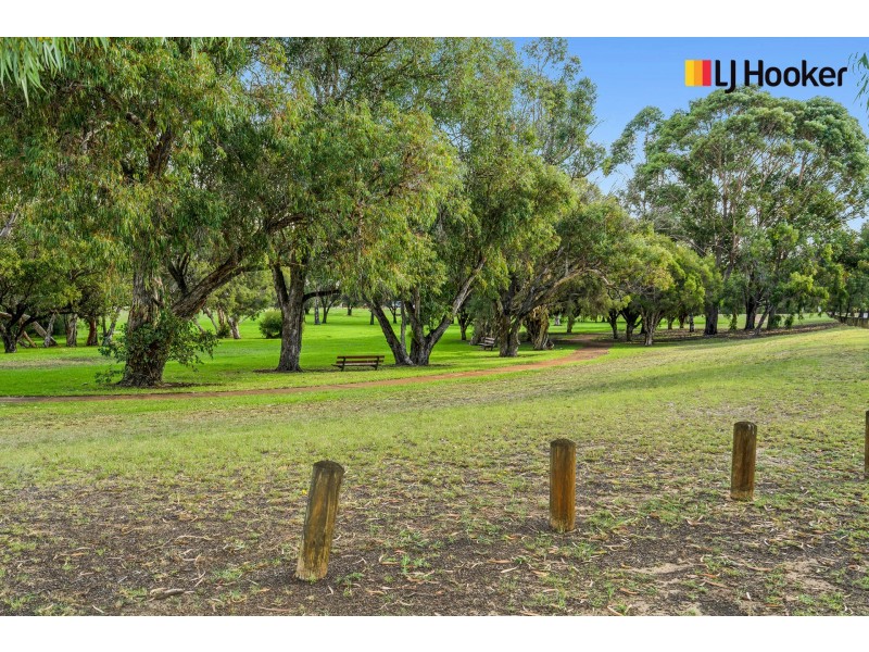 14 Gibson Way, Beechboro WA 6063
