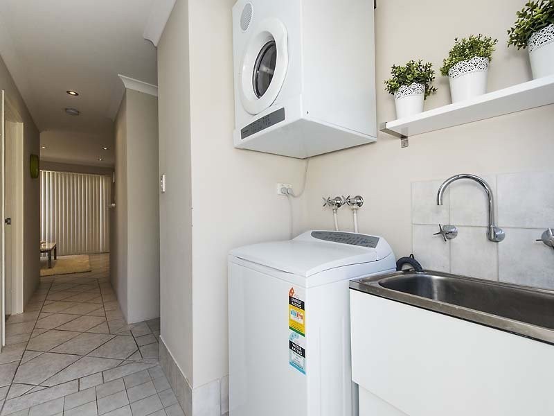 1/20 Birdwood Street, Innaloo WA 6018