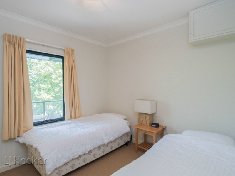 26/116 Mounts Bay Road, Perth WA 6000