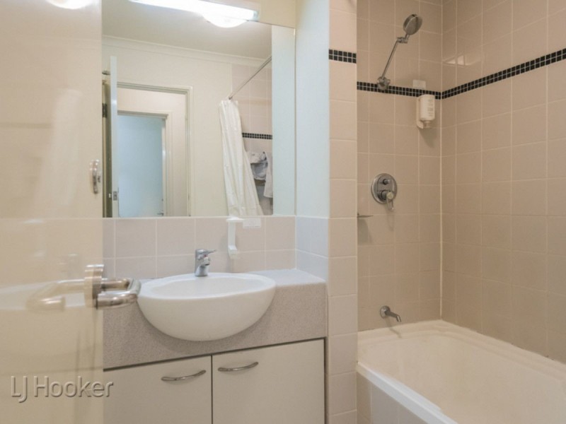 26/116 Mounts Bay Road, Perth WA 6000