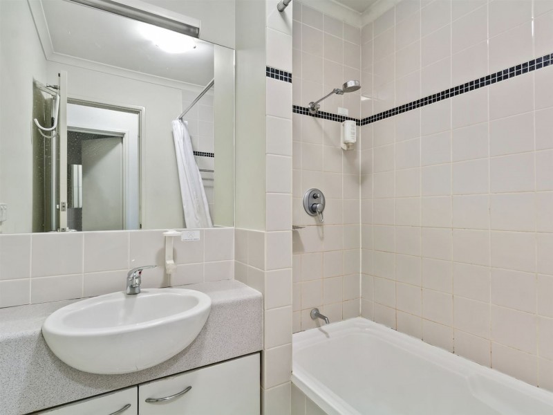 26/116 Mounts Bay Road, Perth WA 6000