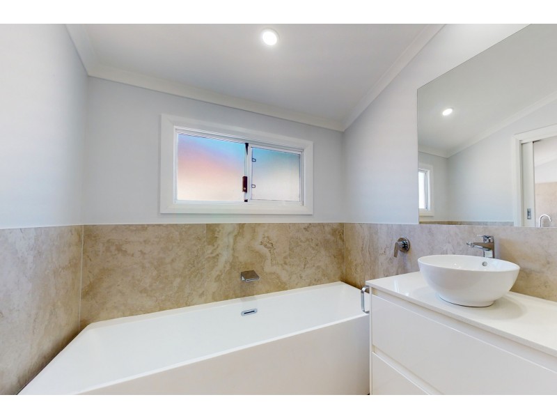 5 Barnes Street, Innaloo WA 6018