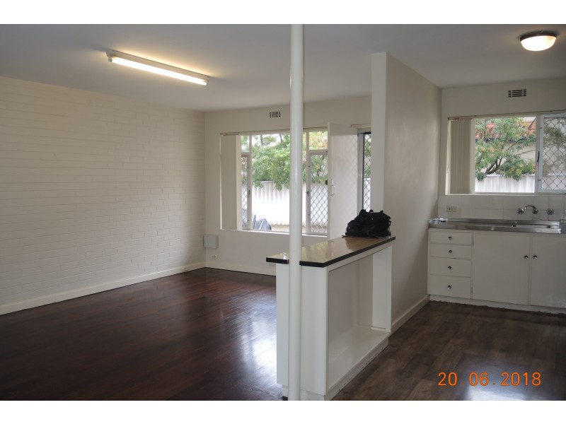 2/35 Leonora Street, Como WA 6152