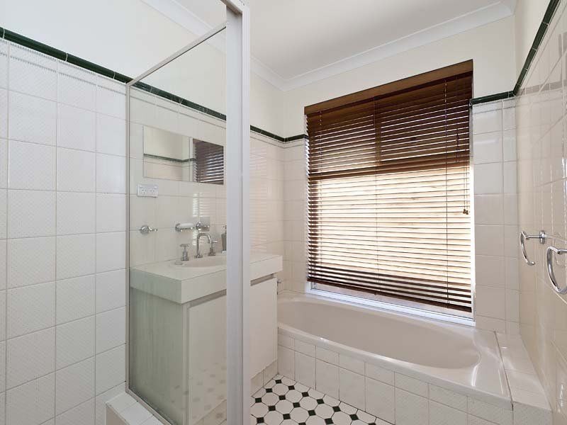 4 Baumea Way, Ellenbrook WA 6069