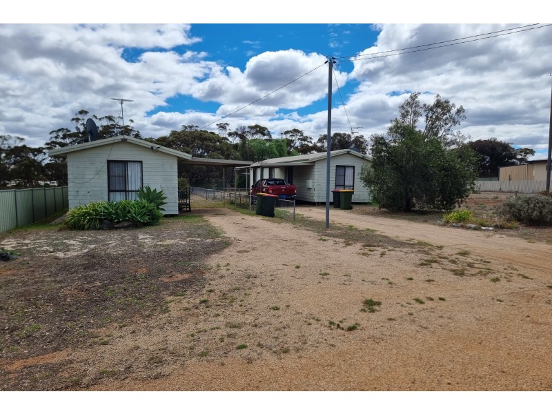 11 Daw Street, Ravensthorpe WA 6346