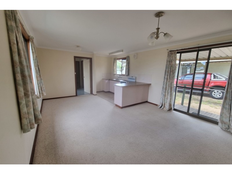 11 Daw Street, Ravensthorpe WA 6346