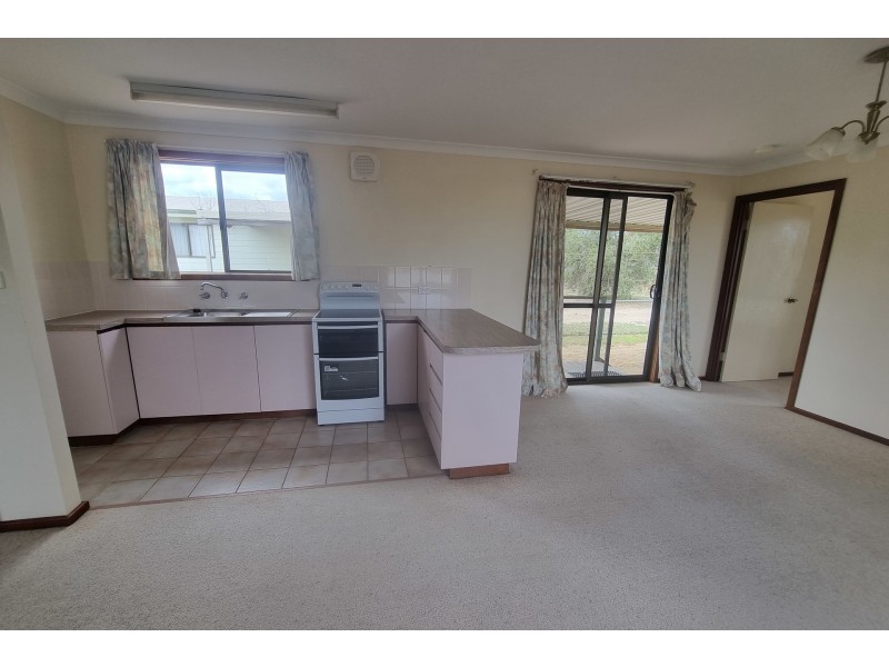 11 Daw Street, Ravensthorpe WA 6346