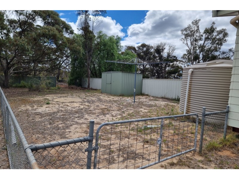 11 Daw Street, Ravensthorpe WA 6346