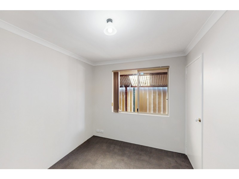 24 Desault Cove, Ballajura WA 6066