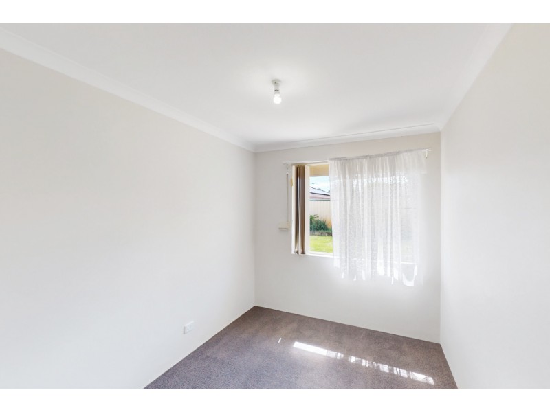 24 Desault Cove, Ballajura WA 6066