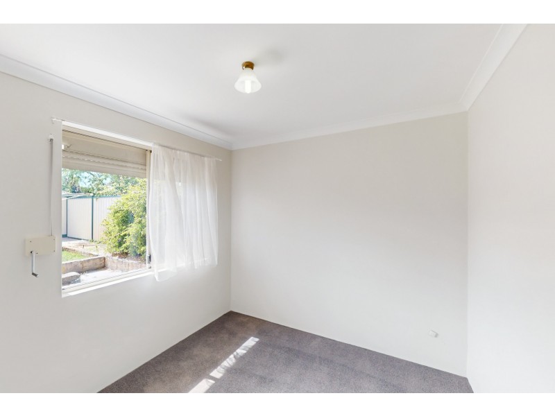 24 Desault Cove, Ballajura WA 6066