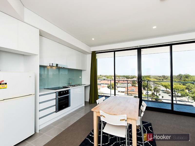 18/47 Carden Drive, Cannington WA 6107