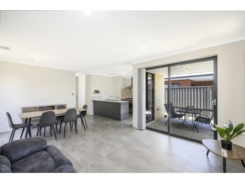 16 Swithland Way, Aveley WA 6069