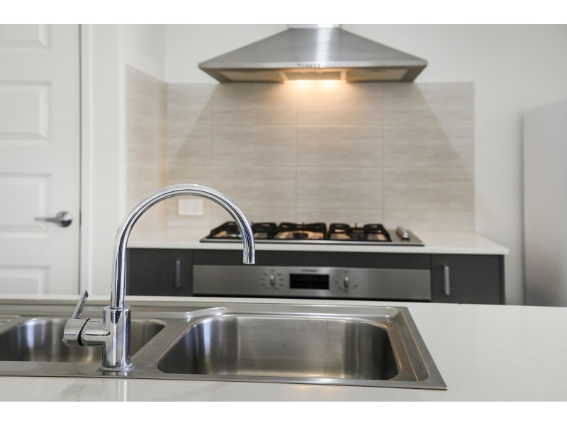 16 Swithland Way, Aveley WA 6069