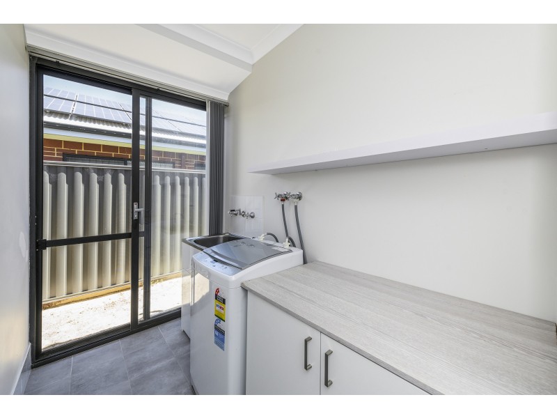 16 Swithland Way, Aveley WA 6069