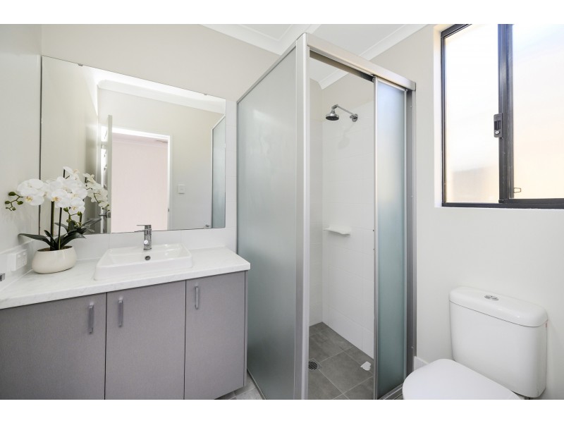 16 Swithland Way, Aveley WA 6069