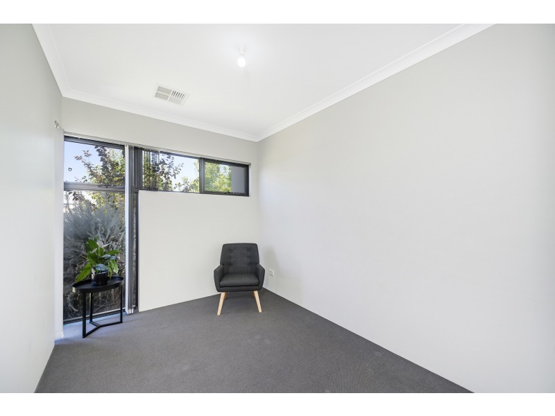 16 Swithland Way, Aveley WA 6069