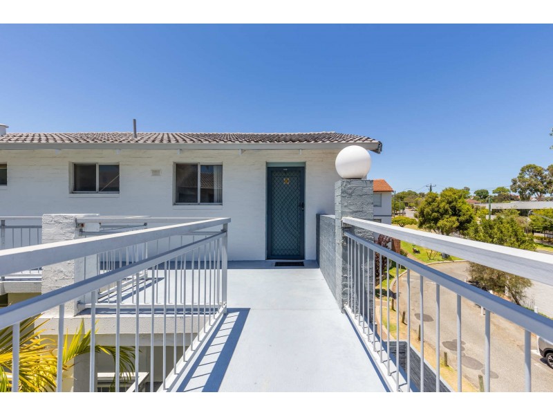9S/125 Herdsman Parade, Wembley WA 6014