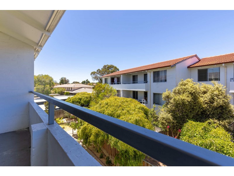 9S/125 Herdsman Parade, Wembley WA 6014