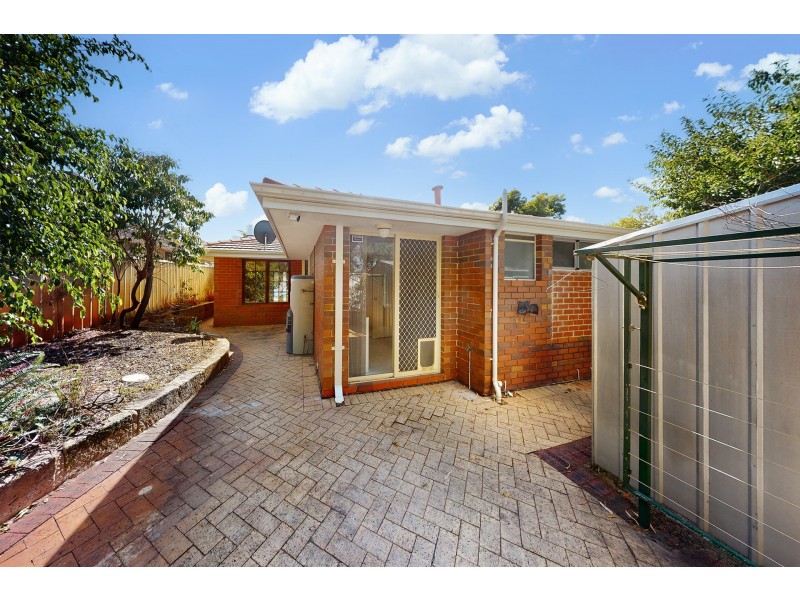 1 Noreatt Place, Leeming WA 6149
