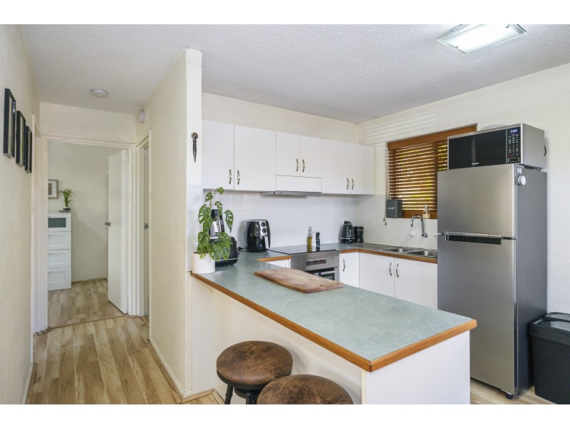 K13/125 Herdsman Parade, Wembley WA 6014