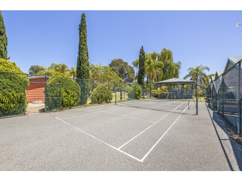 K13/125 Herdsman Parade, Wembley WA 6014