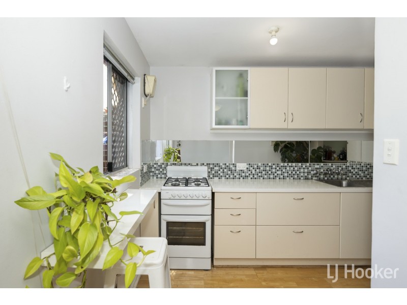 49/11 Herdsman Parade, Wembley WA 6014