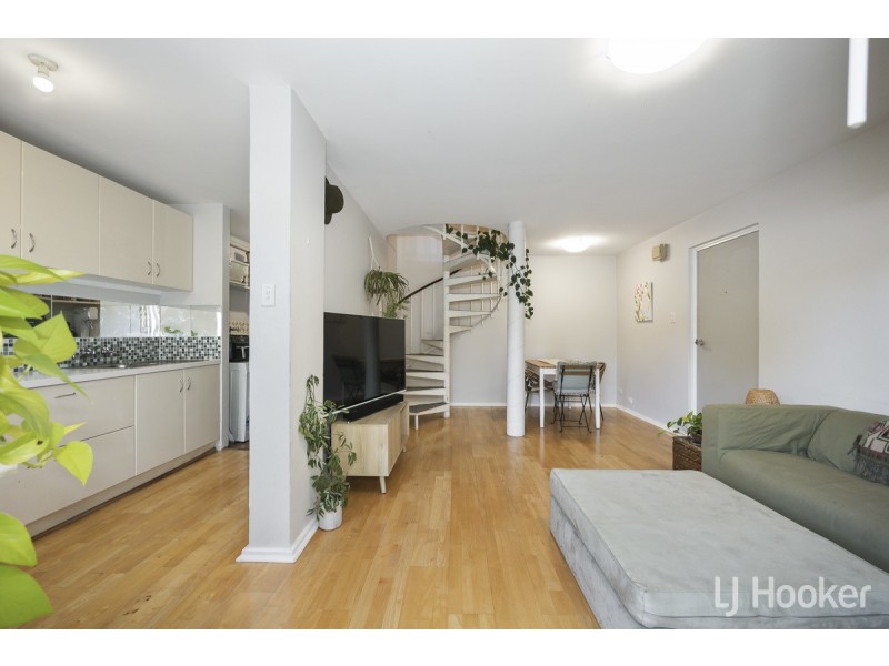 49/11 Herdsman Parade, Wembley WA 6014