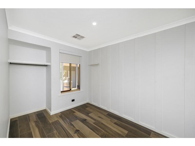 365 Pearce Street, Sawyers Valley WA 6074