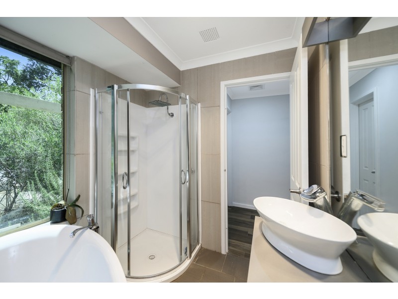 365 Pearce Street, Sawyers Valley WA 6074